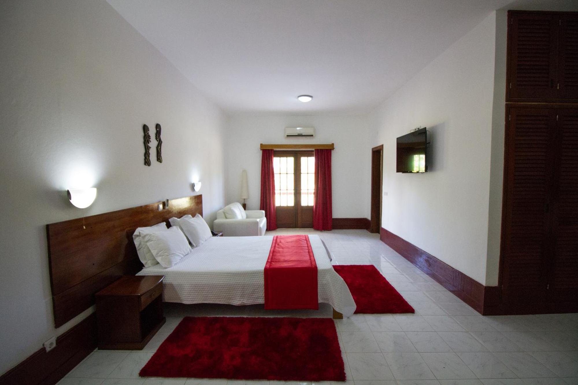 Hotel Praia Sao Tome Bagian luar foto